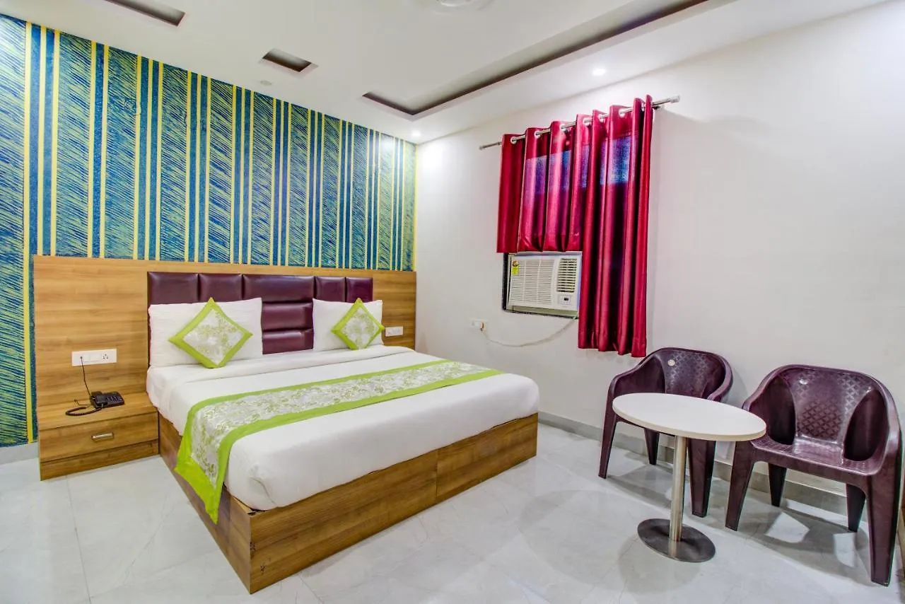 Fabhotel Gross Inn Suites New Delhi