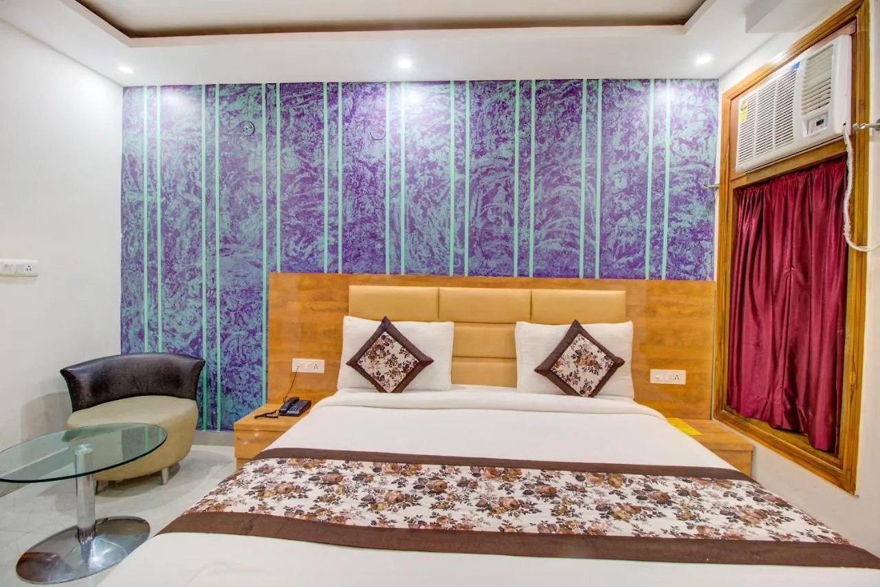 Fabhotel Gross Inn Suites New Delhi